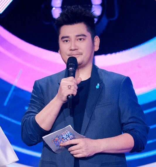 娱乐圈吃瓜群众,揭秘吃瓜群众的狂欢盛宴