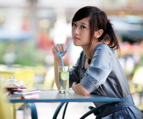 娱乐吃瓜酱公主百度云,揭秘网络红人的崛起之路